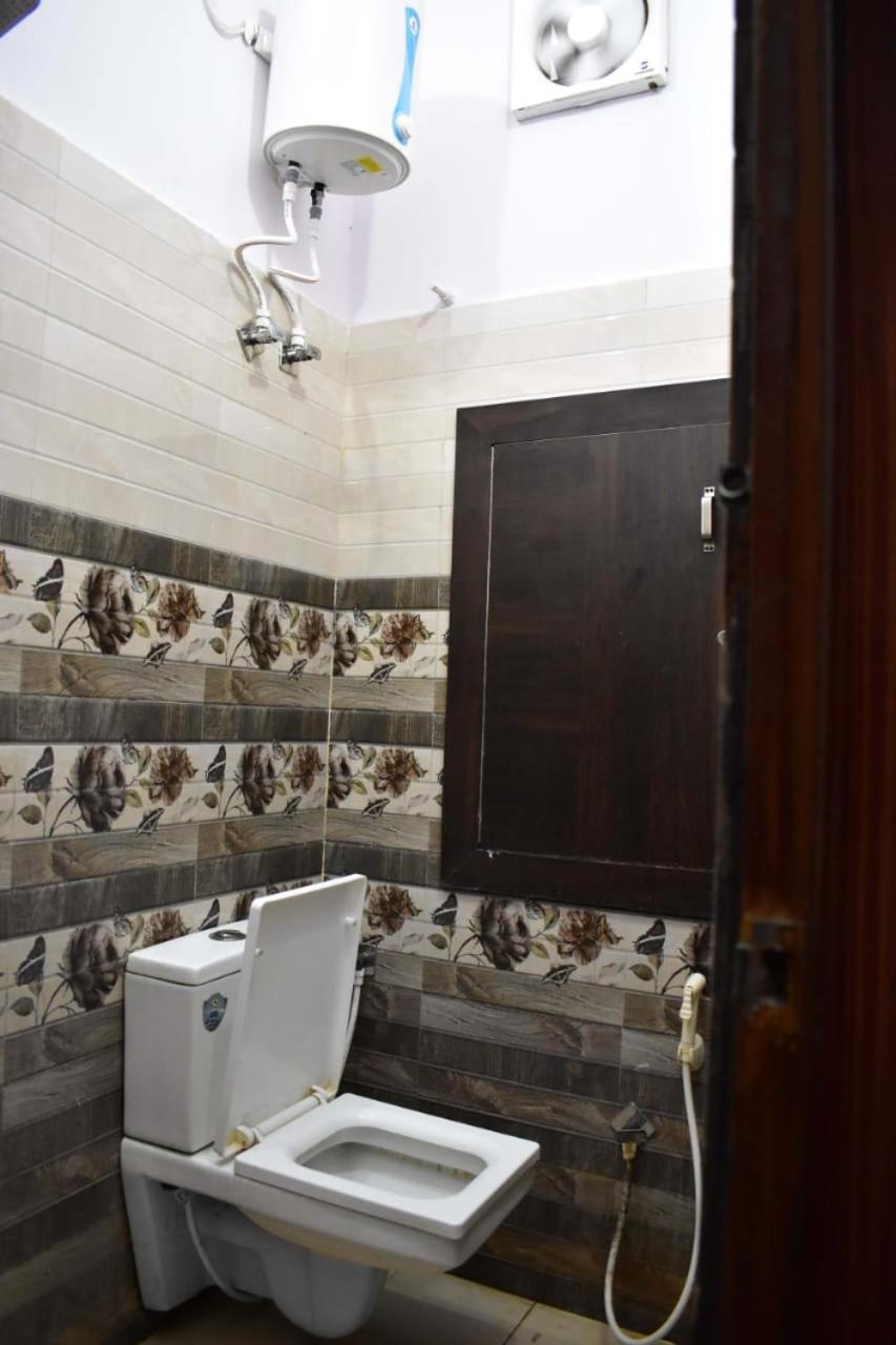 Hotel Rudra Residency Near Railway Station Матхура Экстерьер фото