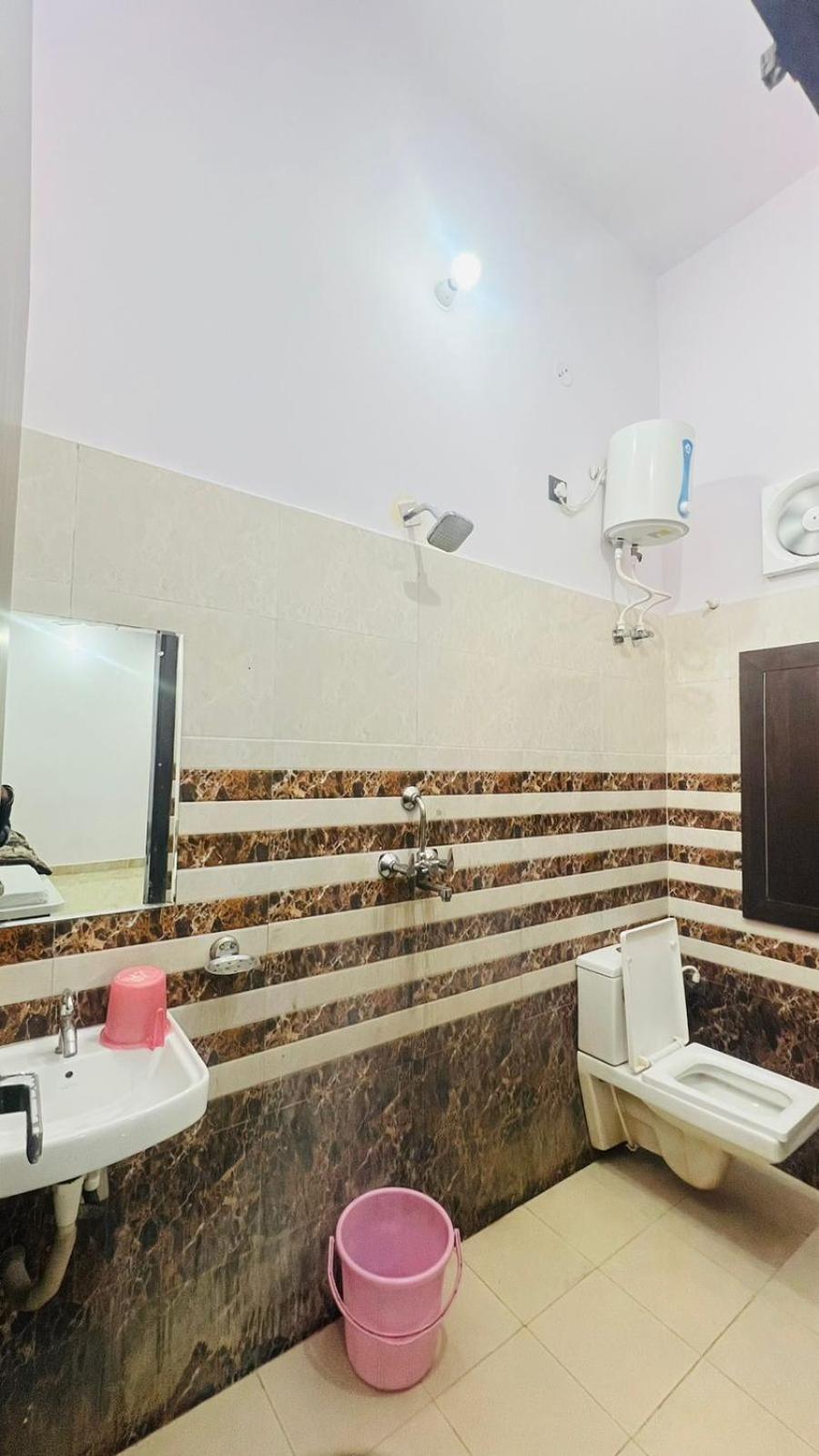 Hotel Rudra Residency Near Railway Station Матхура Экстерьер фото