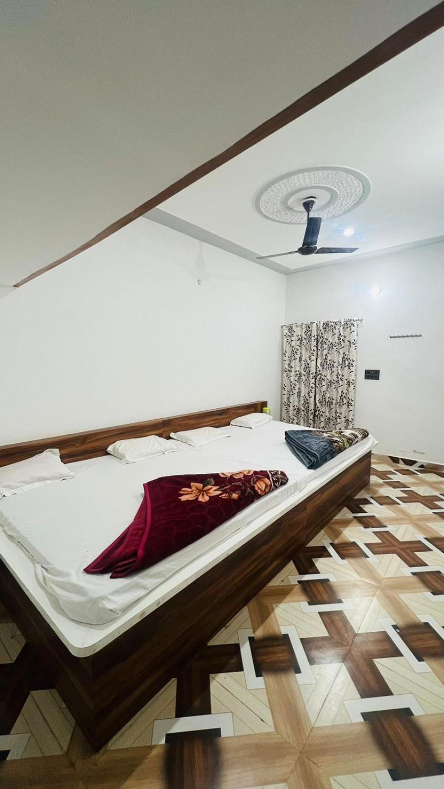Hotel Rudra Residency Near Railway Station Матхура Экстерьер фото